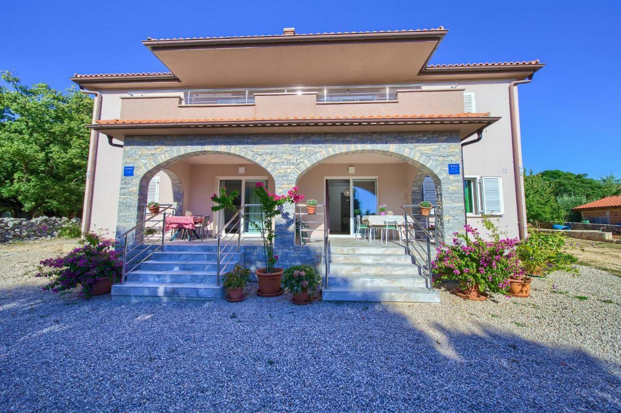 Stela Appartement Pinezići Buitenkant foto