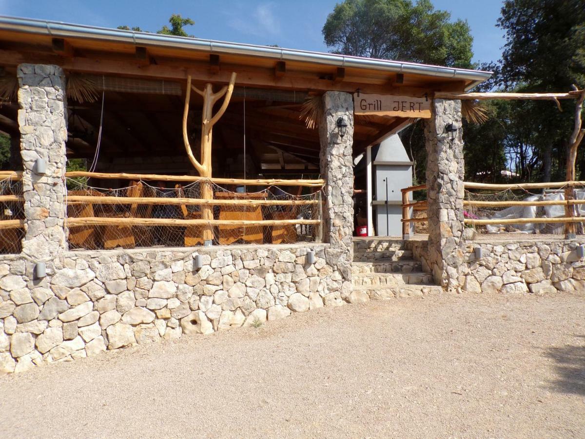 Stela Appartement Pinezići Buitenkant foto