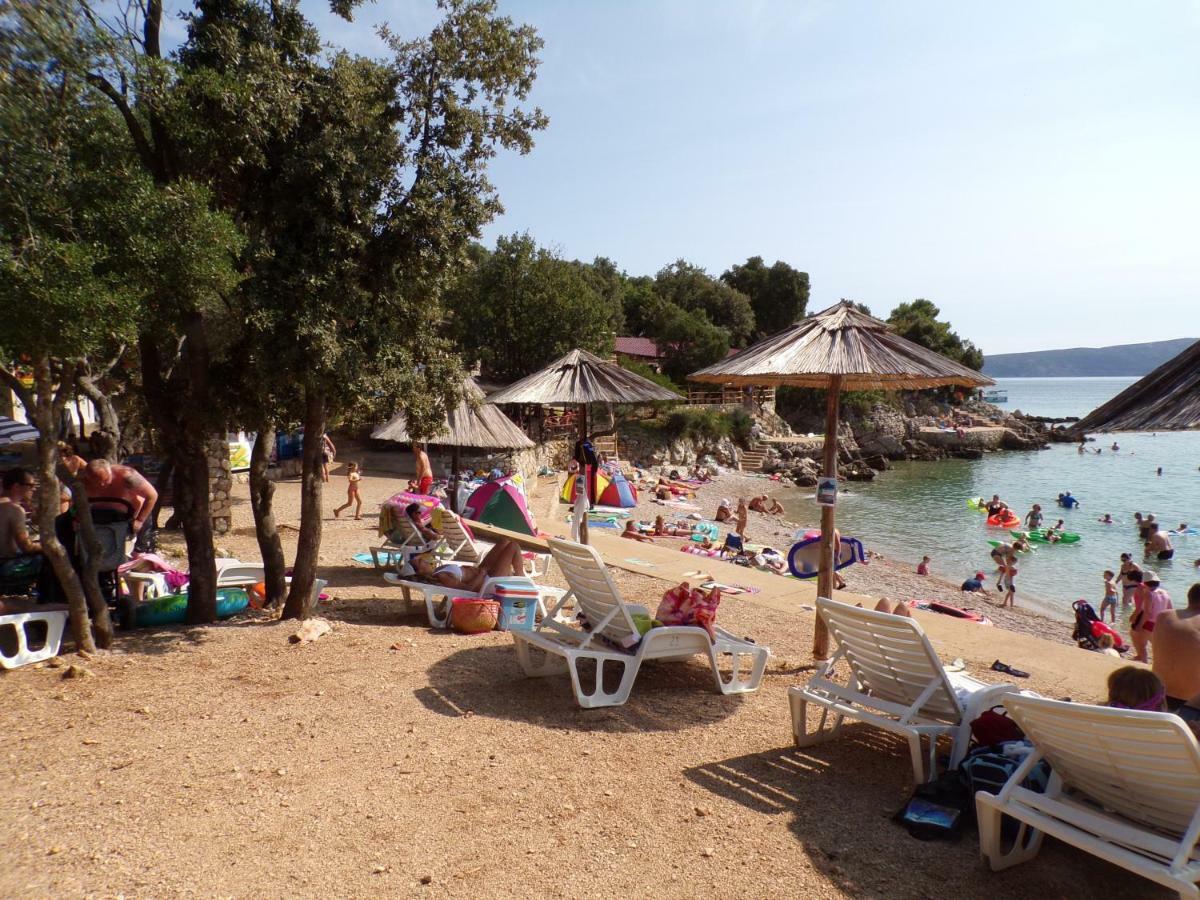 Stela Appartement Pinezići Buitenkant foto